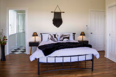 Farringdon Homestead - Tourism Brisbane 1