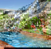 Flynns Beach Resort - Brisbane Tourism
