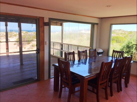 Fowlers Bay Beach House - Tourism Brisbane 4