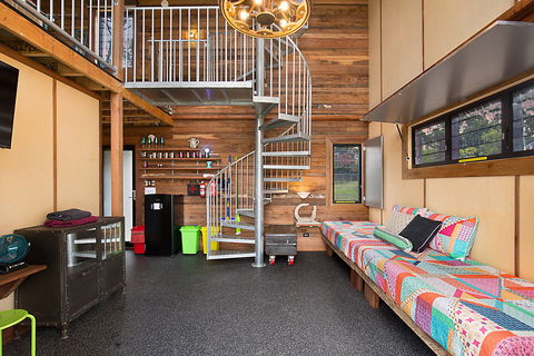 Gold Coast Tree Houses - Tourism Brisbane 1