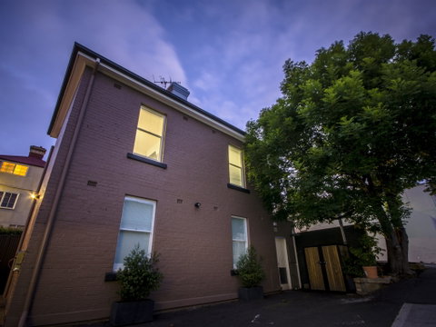 Hobart Cityscape Apartment 2 Pascoe - Tourism Brisbane 0