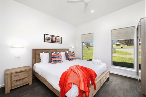 Ironbark Hill Villas - Tourism Brisbane 0