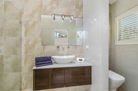 Lakeside Lodge Lake Cathie - Brisbane 4u 5