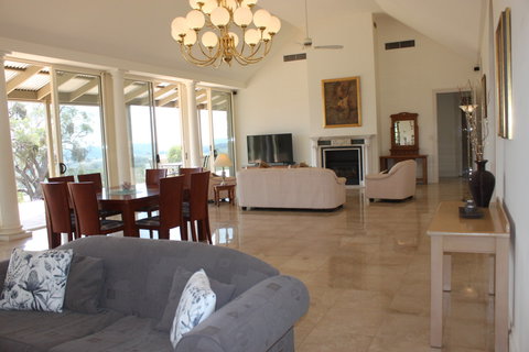 L'Oliveraie - Tourism Brisbane 9