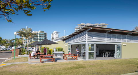 Maroochydore Beach Holiday Park - Tourism Brisbane 0