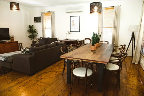 Morpeth Cottage - Tourism Brisbane 1