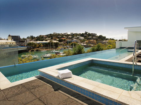 Oaks Townsville Gateway Suites - Brisbane 4u 0