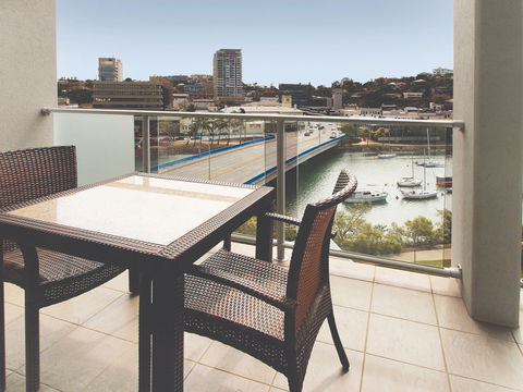 Oaks Townsville Gateway Suites - Brisbane 4u 1
