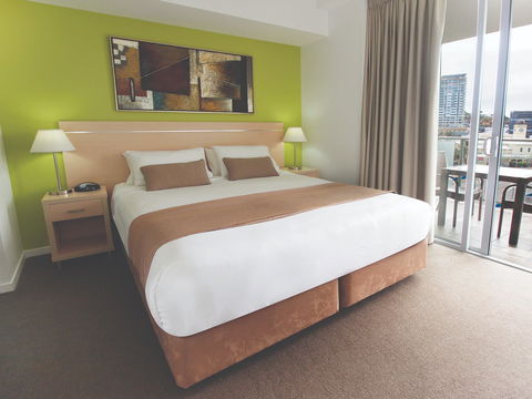 Oaks Townsville Gateway Suites - Brisbane 4u 2