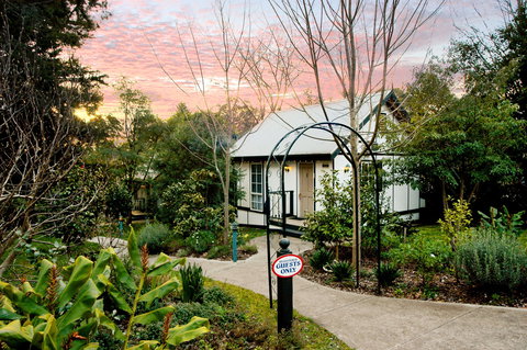 Olinda Country Cottages - Brisbane Tourism 0