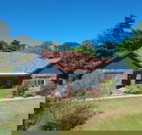 Roslyn Estate Farmhouse - Brisbane 4u