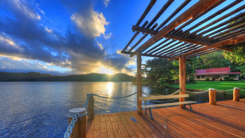 Secrets On The Lake - Tourism Brisbane 7