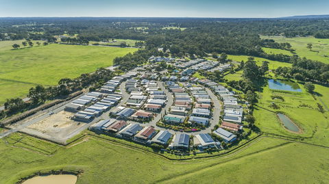 Serpentine Falls Tourist Village - Brisbane 4u 0
