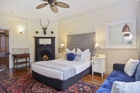 The Pines Bed And Breakfast - Brisbane 4u 6
