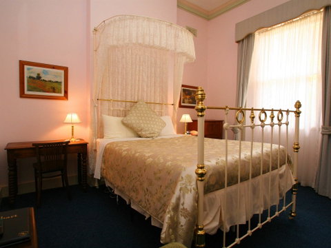 The Lodge On Elizabeth - Tourism Brisbane 4