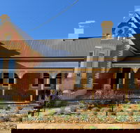 The Monarch Tumut - Tourism Brisbane