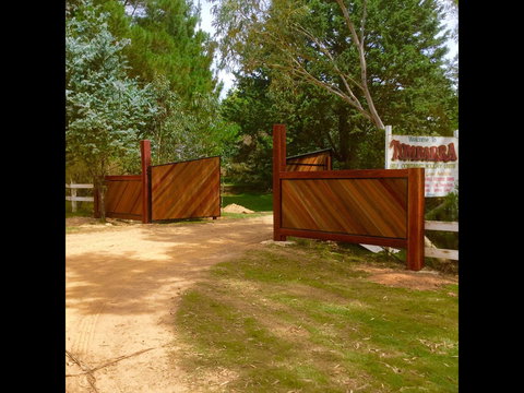 Tombarra Centre - Brisbane Tourism 0