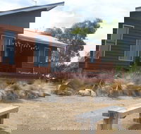 Yakkalla Holiday Cottage - Brisbane 4u