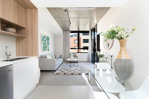 Accommodate Canberra - Brisbane 4u 0