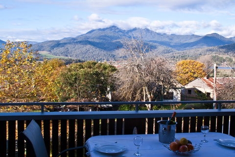 Alpenhorn Holiday Units - Brisbane 4u 1