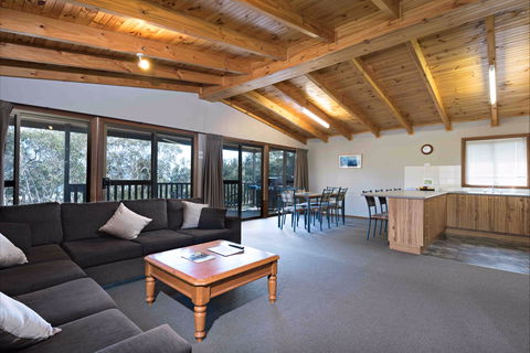 Alpine Activity Centre - Brisbane 4u 0