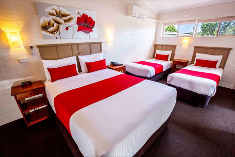Apple And Grape Motel - Tourism Brisbane 0