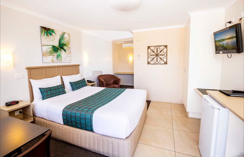 Apple And Grape Motel - Tourism Brisbane 1