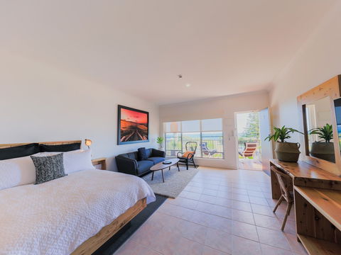 COAST Motel & Apartments - Tourism Brisbane 0