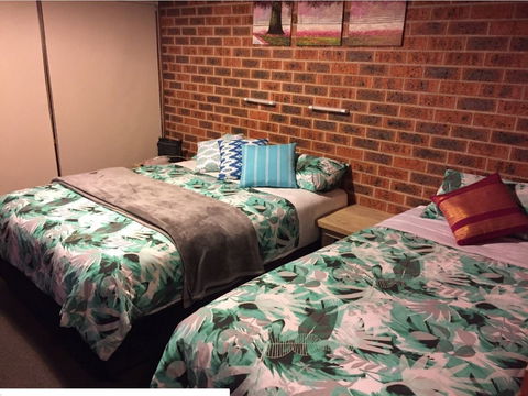 Colonial Motel - Brisbane 4u 1