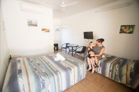Cool Palms Motel Mackay - Tourism Brisbane 2
