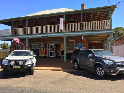 Fifield Hotel - Tourism Brisbane 0