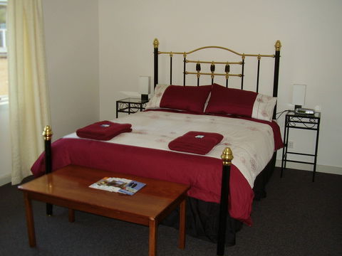 Hooked Inn Cottages - Tourism Brisbane 2