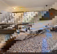 Lakeside Townhouse - Tourism Brisbane