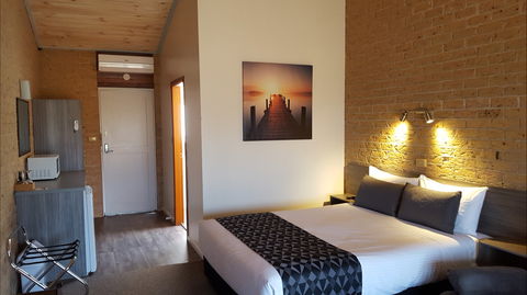 Lookout Mountain Retreat - Tourism Brisbane 1
