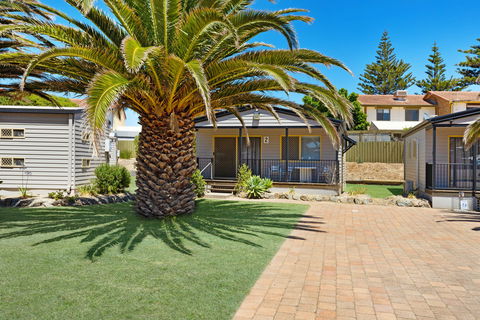 Moana Beach Tourist Park - Tourism Brisbane 1