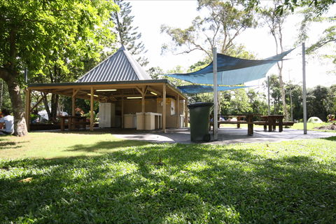 NRMA Cairns Holiday Park - Brisbane 4u 2