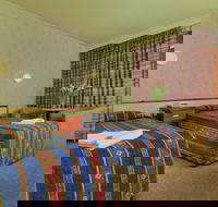 Olympia Motel - Tourism Brisbane