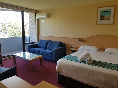 Palm Court Motor Inn - Brisbane Tourism 1