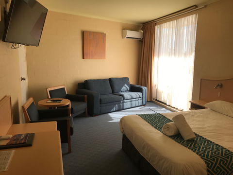 Palm Court Motor Inn - Brisbane Tourism 2