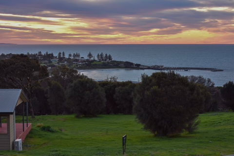 Penneshaw Lodge - Tourism Brisbane 1