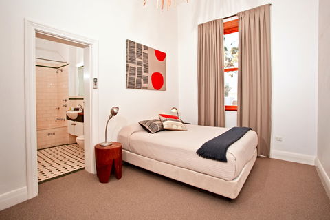 Prairie Hotel - Brisbane Tourism 1