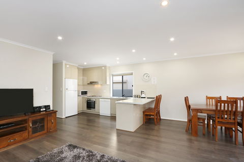 Silver Hill Townhouse - Brisbane 4u 1