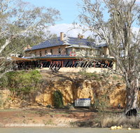 Swan Reach Hotel - Brisbane Tourism