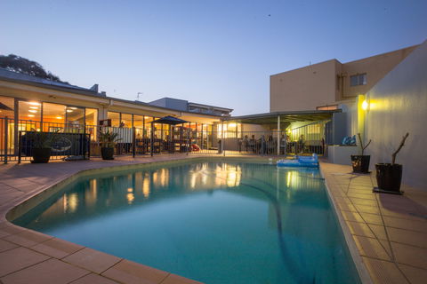 Sydney Beachouse YHA - Collaroy - Brisbane Tourism 0