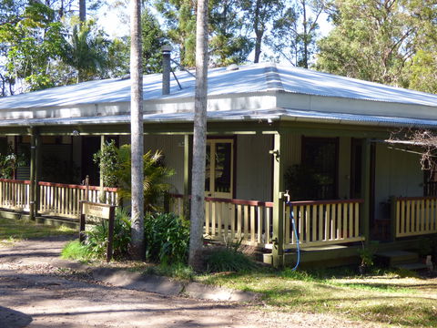 Tom And Sues Place - Brisbane Tourism 0