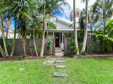 Abachi - Brisbane 4u 1