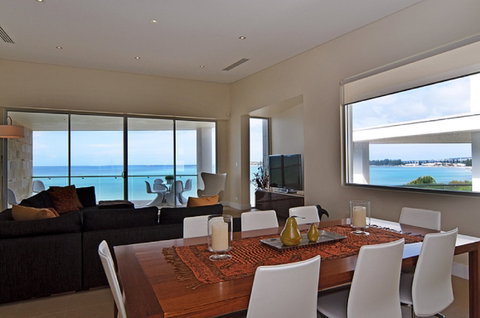 Absolute - Hayward Court, Victor Harbor - Brisbane Tourism 1