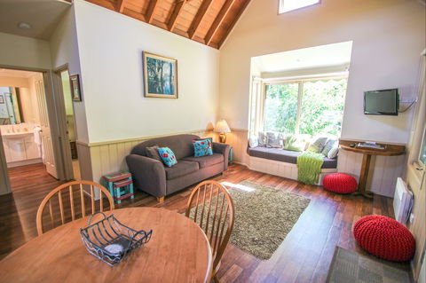 Alpine Arnica Cottages - Tourism Brisbane 2