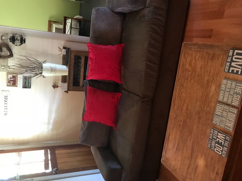 Anderl's Beach Cottage - Brisbane 4u 1