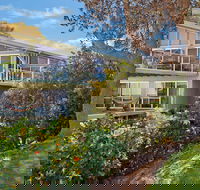Arty Beach House at Lighthouse Beach - Brisbane Tourism